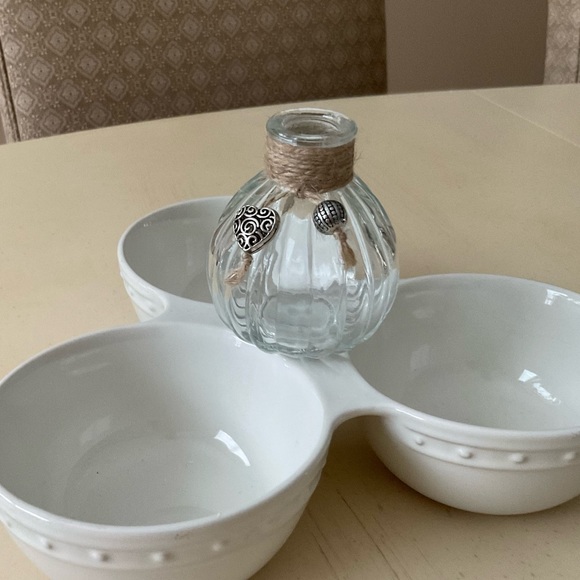 Clear Ribbed Glass Bud Vase Platter Decoration- Silver Heart & Round Beads 💙 - Picture 1 of 2